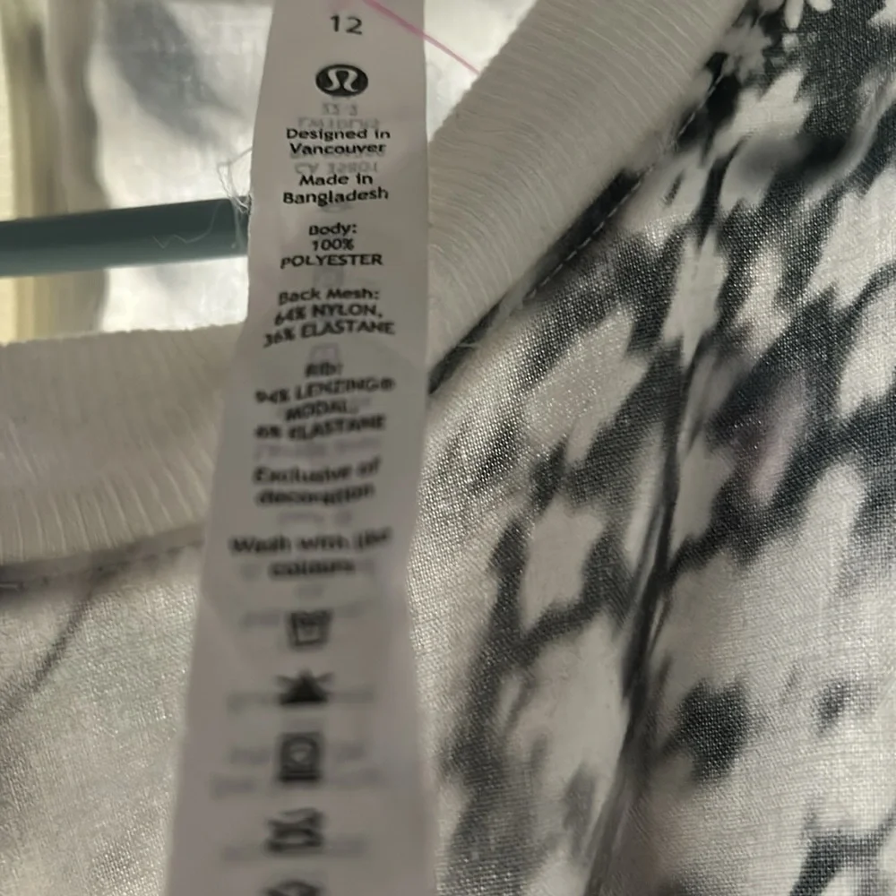 Lululemon mesh overlay Dress size 12 - Picture 4 of 8